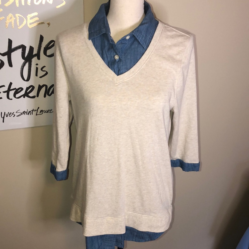 Layered shirt and sweater combo M